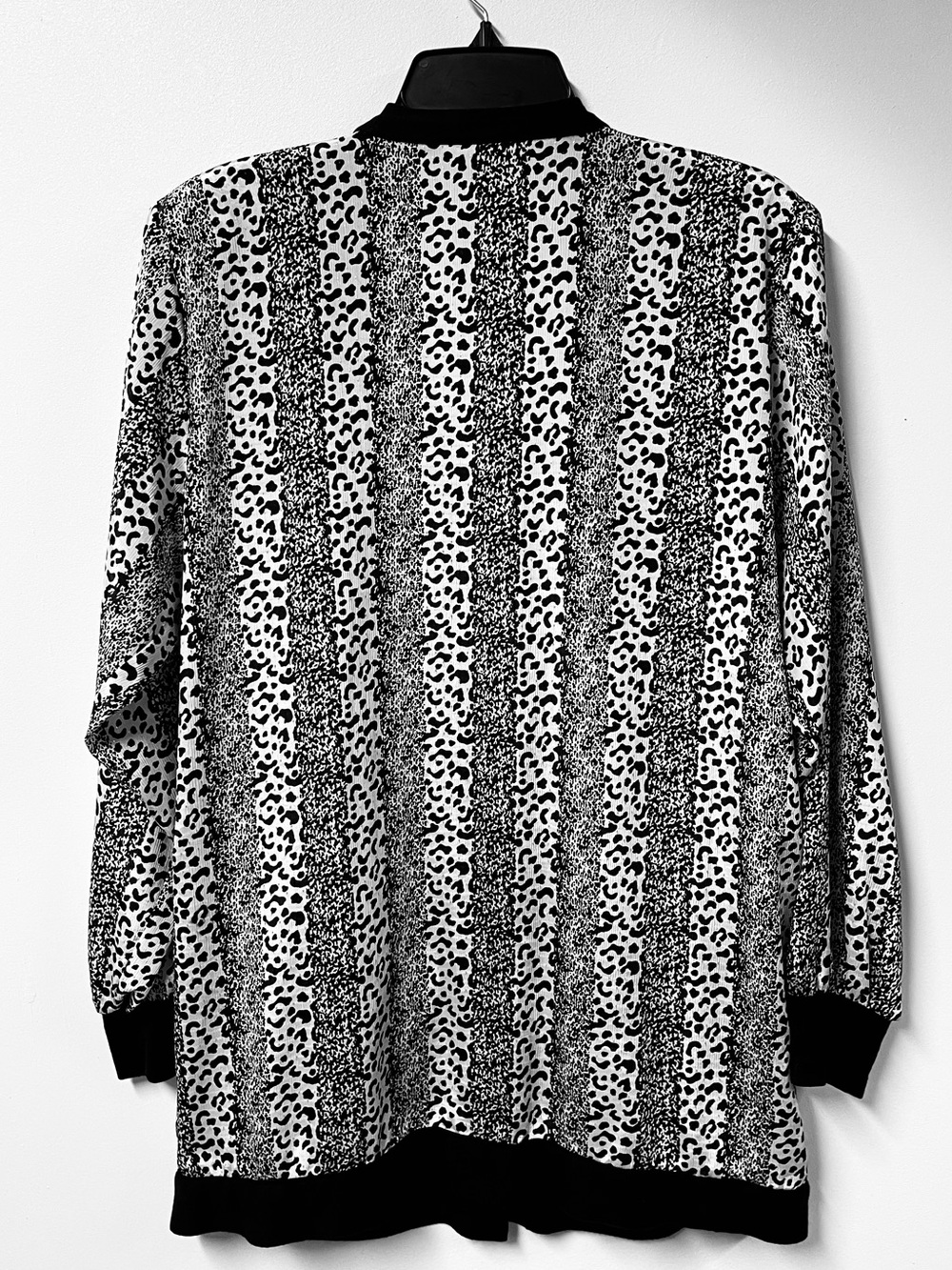 LA PANTHERA Leopard Print Cardigan Jacket - Picture 4 of 12